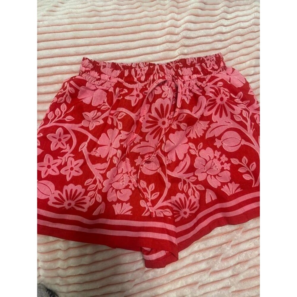 Francesca’s Pink & Red Floral Drawstring Shorts